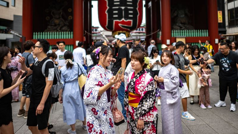 Clean Japan: The Mystery Of Missing Trash Cans