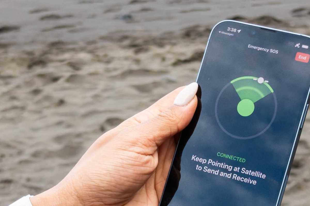 IOS 18.5: Apple's Satellite Emergency SOS For IPhone 13