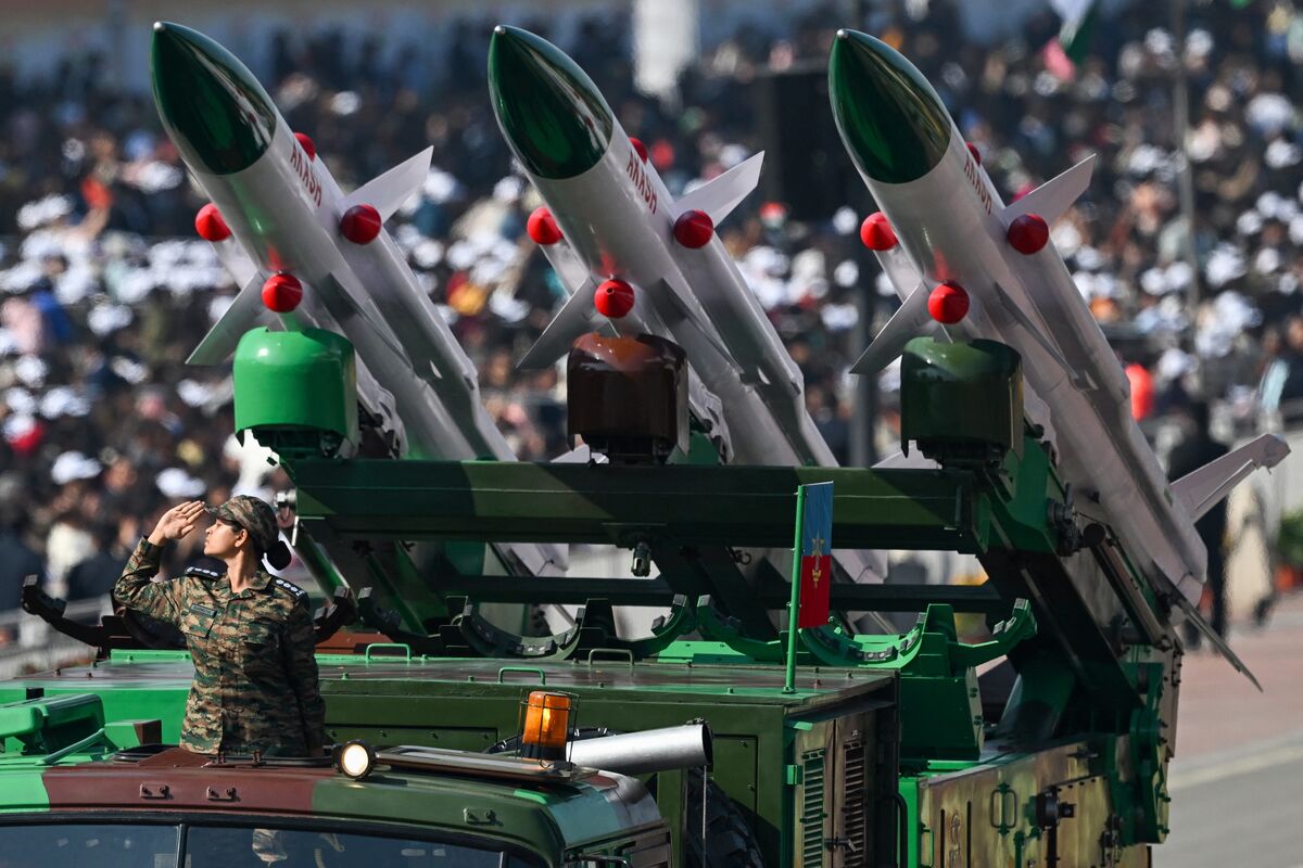India Vs Pakistan: Military & Nuclear Power Compared