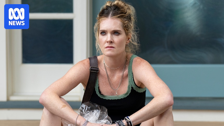 Milly Alcock, Meghann Fahy & Julianne Moore In Netflix's Sirens
