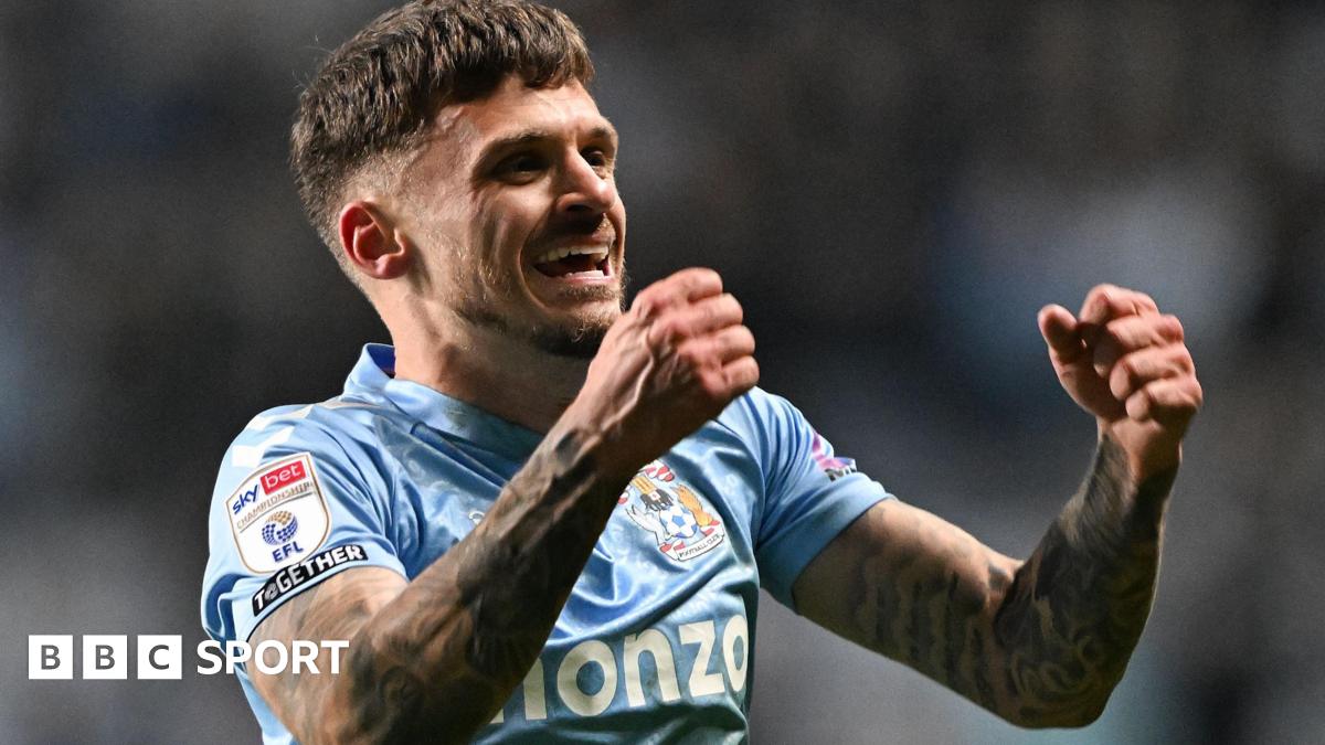 Plymouth Argyle Signs Striker Paterson