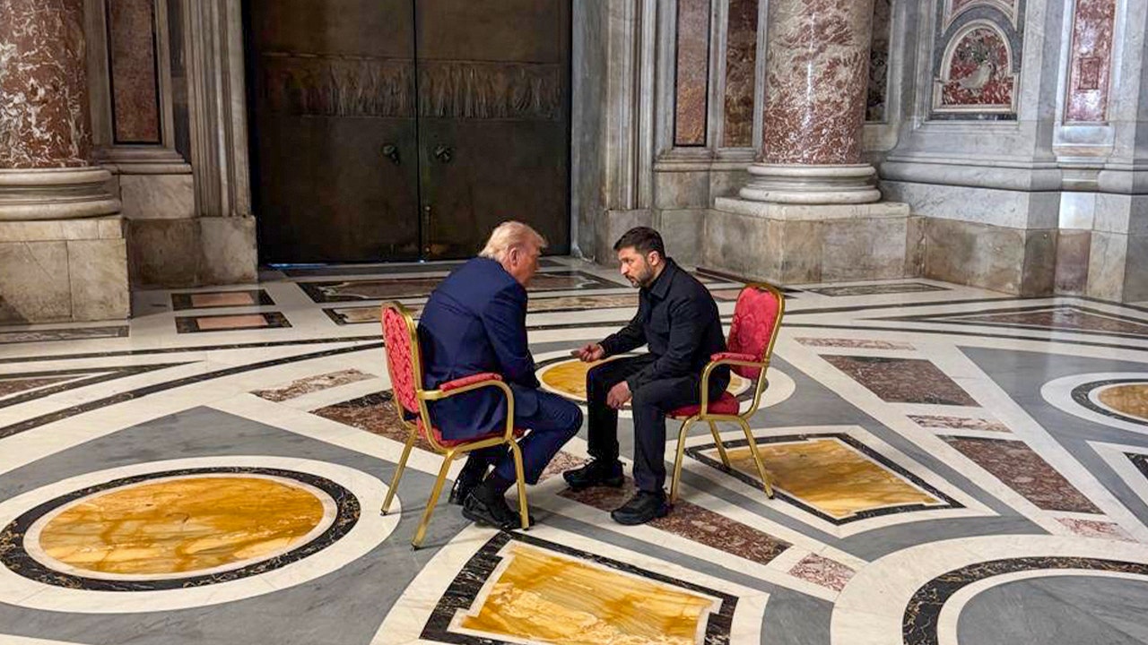 Trump's Vatican Meeting: Zelenskyy Conversation Revealed